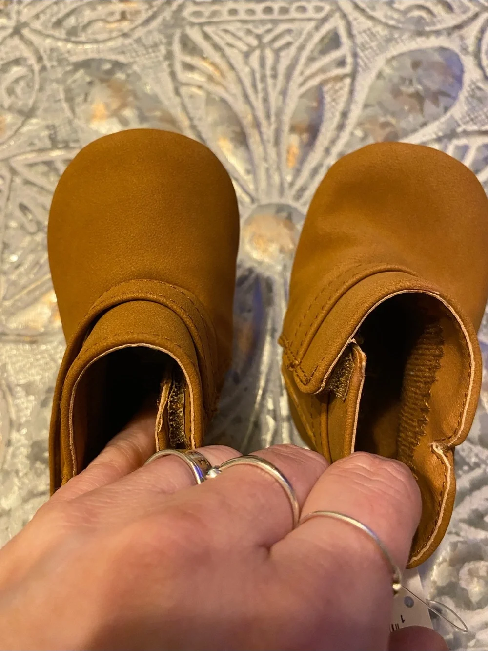 The Children's Place Baby Boots Booties w/ Velcro Closure Tan Sz 3-6 Mths NWT